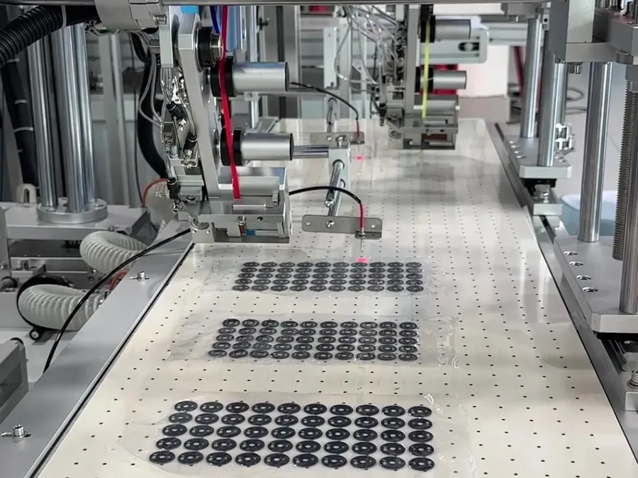 Inline / Conveyor Tape-application Machine — image 3
