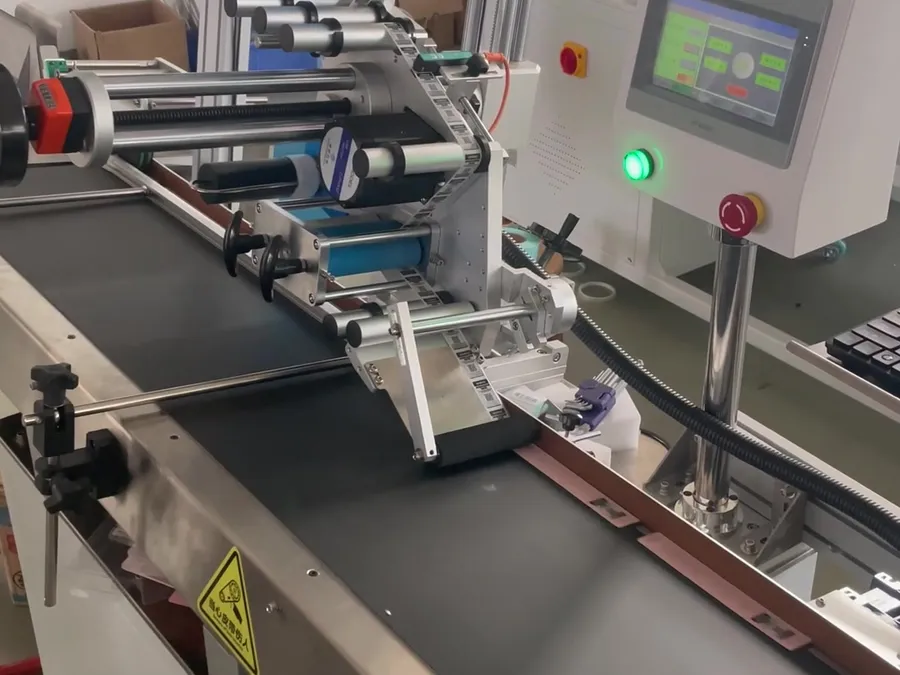 Automatic Round Bottle Labeling Machine — image 6
