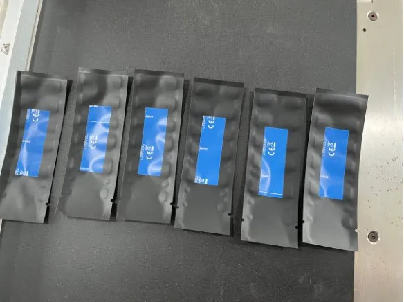 Automatic Card-Dispensing Labeling Machine — Pouches with labels